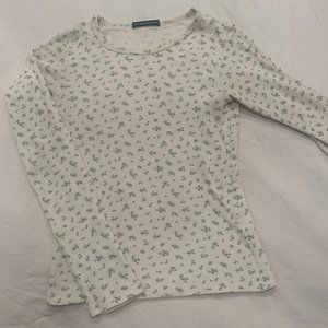 Brandy Melville Waffle Long Sleeve Shirt w/ Light Green Print Pristine Condition